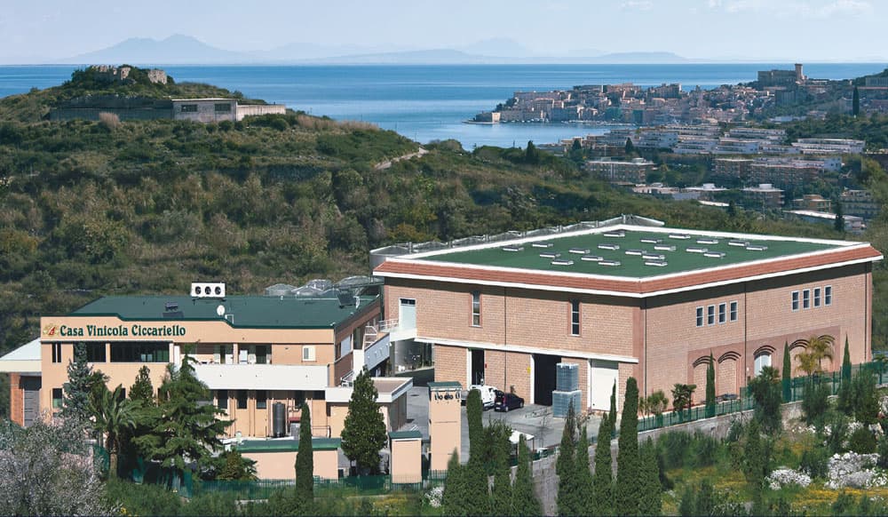 Lo stabilimento di Gaeta, sul Golfo